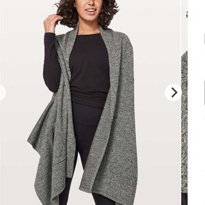 Lululemon live freely wrap